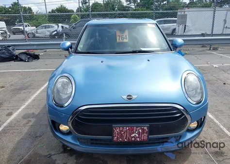 2017 Mini Clubman Cooper из США, поврежденный, VIN WMWLU1C54H2F27554